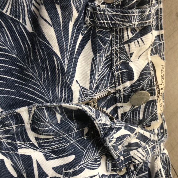 Boys Shorts - Picture 2 of 2